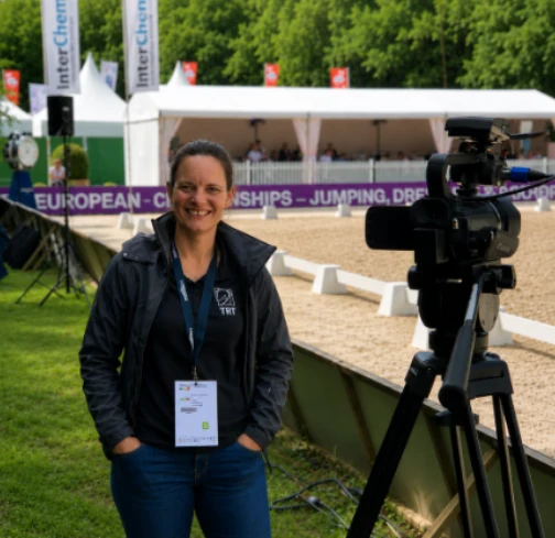 Dorien van der Lee at a horse show