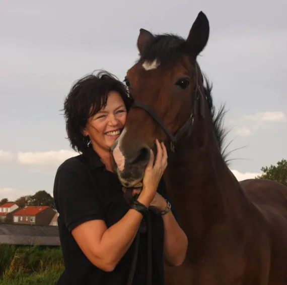 Paulien Boers with her horse